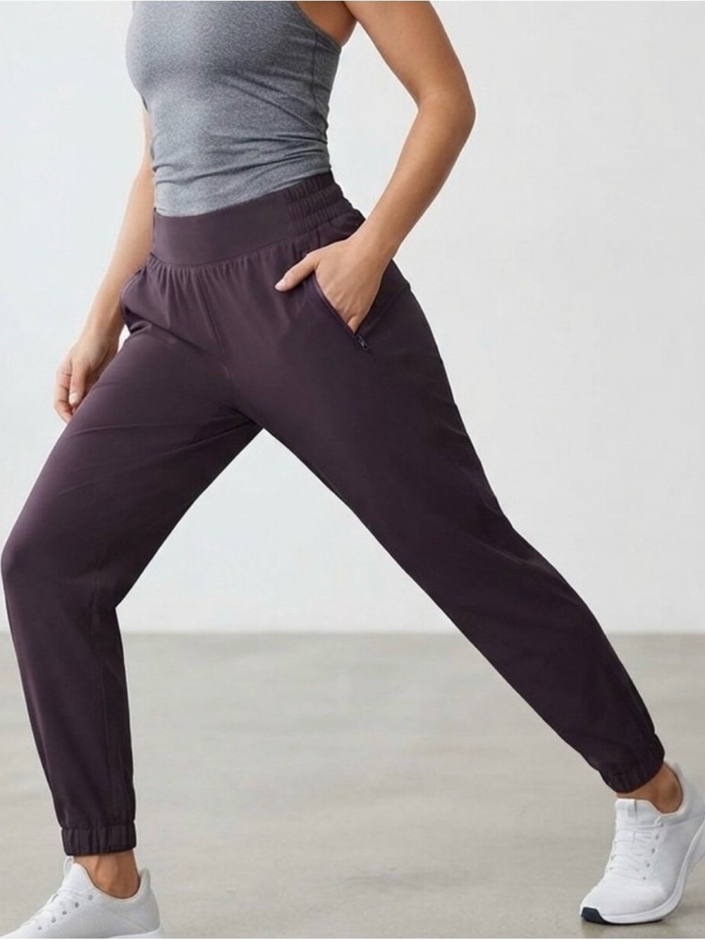 Old Navy Mid-Rise StretchTech Joggers Size XXL Plum Wine Quick Dry Style 480764